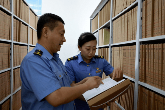 警惕虚假宣传，关于2024新澳正版免费资料的真相探讨