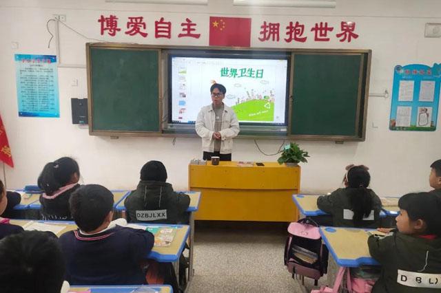 2025新澳免费资科五不中料,探索未来教育之路，新澳免费资科五不中料现象深度解析
